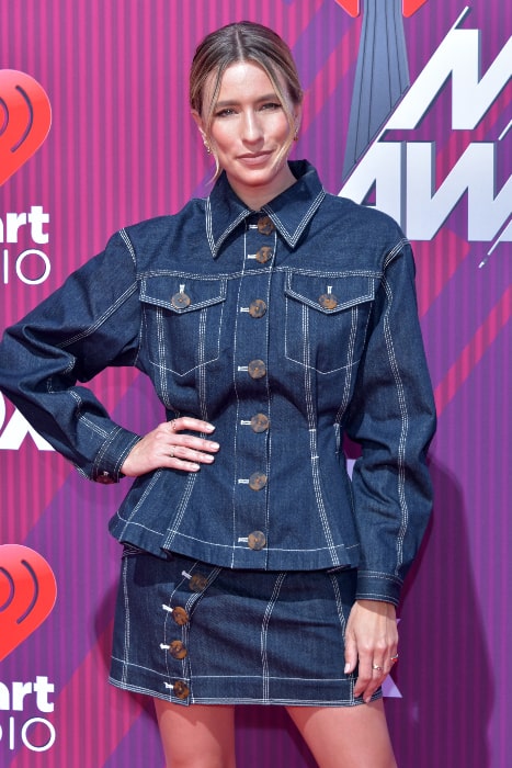 Renee-Bargh-posing-for-the-camera-at-the-2019-iHeartRadio-Music-Awards-in-Los-Angeles-California-on-March-14-2019